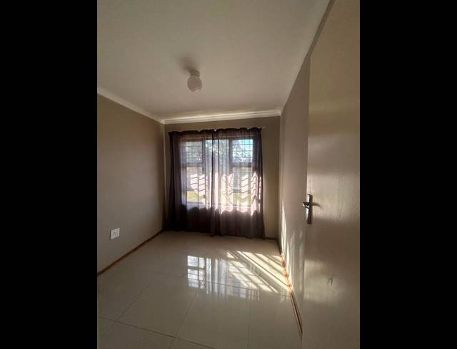 3 BEDROOM HOUSE FOR SALE IN MARBURG